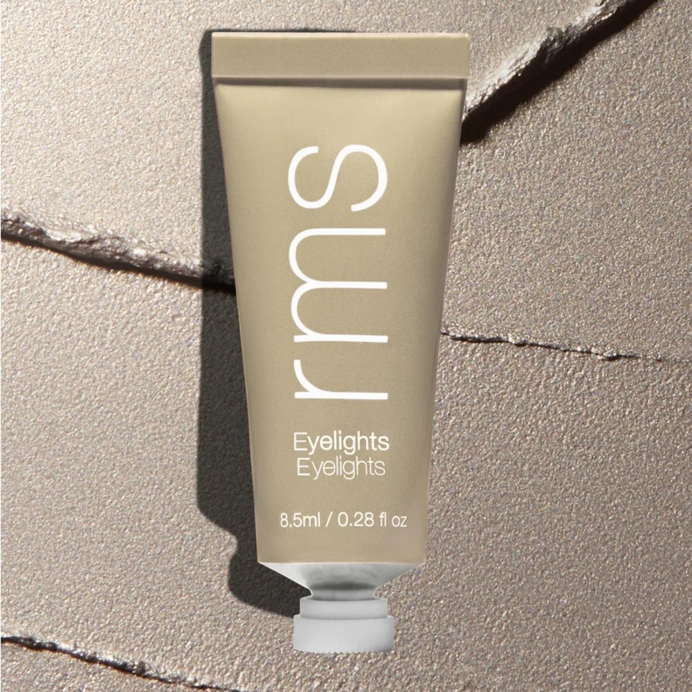 RMS Beauty eyelights cream eyeshadow in eclipse color.